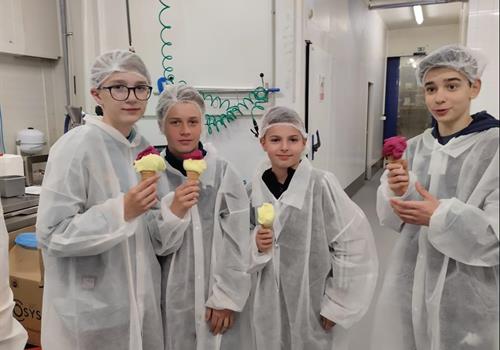 VISEGRADSKÝ FOND V BÁNOVĚ 04.